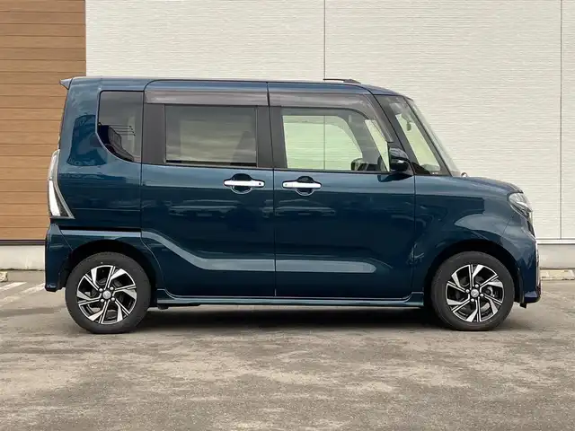 ダイハツ タント カスタム X 秋田県 2021(令3)年 5.4万km レーザーブルークリスタルシャイン ４WD/衝突軽減システム/LEDヘッドライト/両側パワースライドドア/純正ディスプレイオーディオ（DVD/CD/BT/AM/FM/USB）/バックカメラ/ダイハツ純正１４インチアルミ（夏タイヤ装着）/スマートキー/アイドリングストップ/プッシュスタート/コーナーセンサー/レーンキープアシスト/オートマチックハイビーム/ステアリングスイッチ/前席シートヒーター/ドライブレコーダー/純正フロアマット/純正ドアバイザー/オートライト/オートエアコン/パワーステアリング/パワーウィンドウ/横滑り防止/盗難防止装置/寒冷地仕様/電動格納ウィンカーミラー