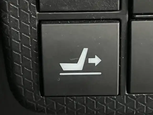 ダイハツ タント カスタム X 秋田県 2021(令3)年 5.4万km レーザーブルークリスタルシャイン ４WD/衝突軽減システム/LEDヘッドライト/両側パワースライドドア/純正ディスプレイオーディオ（DVD/CD/BT/AM/FM/USB）/バックカメラ/ダイハツ純正１４インチアルミ（夏タイヤ装着）/スマートキー/アイドリングストップ/プッシュスタート/コーナーセンサー/レーンキープアシスト/オートマチックハイビーム/ステアリングスイッチ/前席シートヒーター/ドライブレコーダー/純正フロアマット/純正ドアバイザー/オートライト/オートエアコン/パワーステアリング/パワーウィンドウ/横滑り防止/盗難防止装置/寒冷地仕様/電動格納ウィンカーミラー