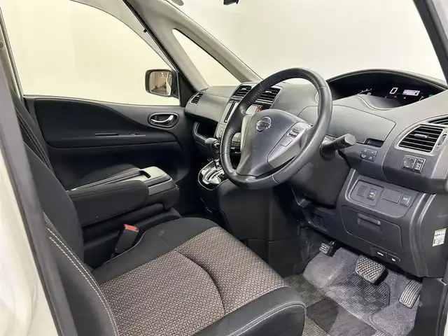 日産 セレナ ハイウェイスター Sハイブリッド 愛媛県 2014(平26)年 6.9万km ブリリアントホワイトパール AIS検査済/純正ナビ/・フルセグ/CD/DVD/BT/USB/AUX/ドラレコ/バックカメラ/ETC/クルーズコントロール/社外フロアマット/純正アルミホイール/サンシェード/ドアバイザー/スマートキー/・プッシュスタート