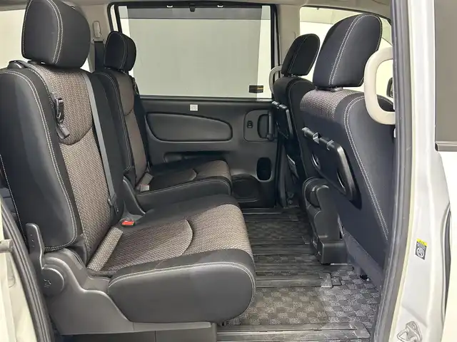 日産 セレナ ハイウェイスター Sハイブリッド 愛媛県 2014(平26)年 6.9万km ブリリアントホワイトパール 純正ナビ/・フルセグ/CD/DVD/BT/USB/AUX/ドラレコ/バックカメラ/ETC/クルーズコントロール/社外フロアマット/純正アルミホイール/サンシェード/ドアバイザー/スマートキー/・プッシュスタート