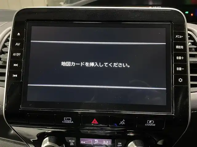 日産 セレナ e－パワー ハイウェイスター V 佐賀県 2020(令2)年 3.9万km ダイヤモンドブラック 純正10インチナビ(MM5210-L)/純正フリップダウンモニター/プロパイロット/デジタルインナーミラー/アラウンドビューモニター/両側パワースライドドア/前後ドライブレコーダー/ビルトインETC/ブラインドスポットモニター/前後コーナーセンサー/衝突被害軽減システム/横滑り防止装置/盗難防止装置/レーンキープアシスト/LEDヘッドライト/フォグランプ/カーテンエアバッグ/プッシュスタート/スマートキー/純正フロアマット/純正アルミホイール