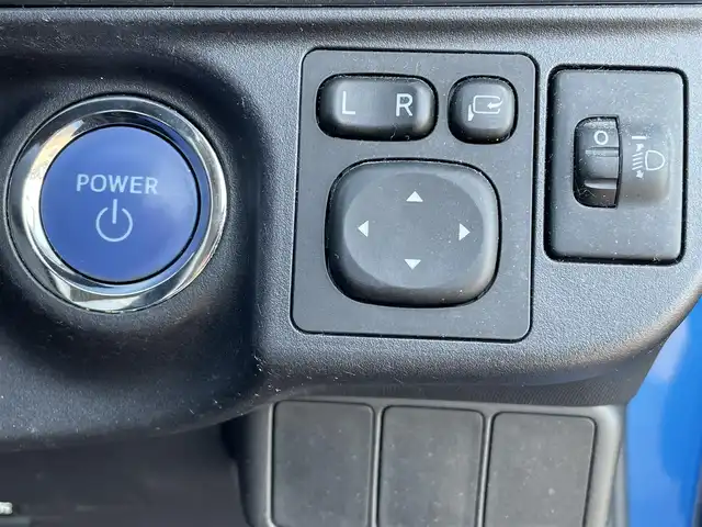 トヨタ アクア S 富山県 2016(平28)年 12.7万km コバルトブルーメタリック 純正ナビ（NSZT-W64）（CD bluetooth）/フルセグTV/ETC/スマートキー＋プッシュスタート/HID/オートライト/保証書/スペアキー