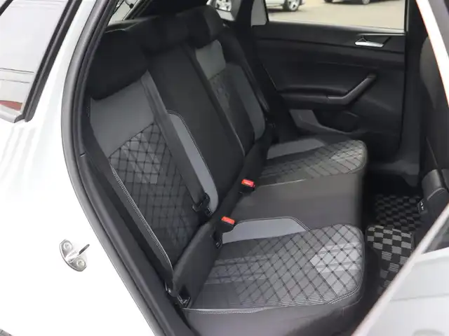 フォルクスワーゲン ＶＷ ポロ TSI Rライン 長野県 2022(令4)年 1.1万km 白 純正ＤｉｓｃｏｖｅｒＰｒｏナビ/バックカメラ　/ＣａｒＰｌａｙ　/ＡＣＣ　/衝突軽減ブレーキ　/Ｌａｎｅ／ＰａｒｋAssist/パークディスタンスC /ワイヤレスチャージ /LEDライト /パドルシフト /スマートキー