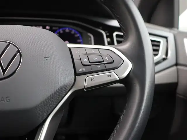 フォルクスワーゲン ＶＷ ポロ TSI Rライン 長野県 2022(令4)年 1.1万km 白 純正ＤｉｓｃｏｖｅｒＰｒｏナビ/バックカメラ　/ＣａｒＰｌａｙ　/ＡＣＣ　/衝突軽減ブレーキ　/Ｌａｎｅ／ＰａｒｋAssist/パークディスタンスC /ワイヤレスチャージ /LEDライト /パドルシフト /スマートキー