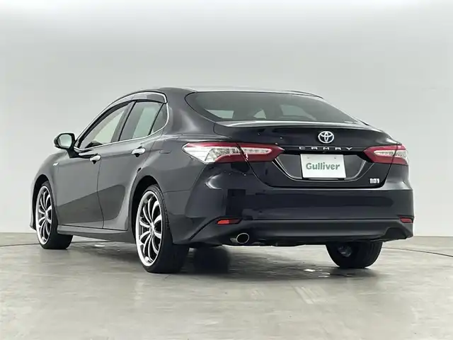 トヨタ カムリ G レザーパッケージ 福島県 2018(平30)年 7万km アティチュードブラックマイカ 純正SDナビゲーション/型式：B9108/【AM/FM/CD/DVD/SD/USB/AUX/Bluetooth/フルセグTV】/・バックカメラ/・純正ETC/衝突軽減ブレーキ/レーンキープアシスト/アダプティブクルーズコントロール/車線逸脱警報装置/電子パーキングブレーキ/・オートブレーキホールド/LEDヘッドライト/・オートライト/・フロントフォグライト/レザーシート/・運転席＋助手席パワーシート/・運転席＋助手席シートヒーター/ステアリングスイッチ/マニュアルモード付AT/社外20インチアルミホイール/電動格納ウィンカーミラー/・オートミラー/ABS/横滑り防止装置/盗難防止装置/プッシュスタート/・スマートキー