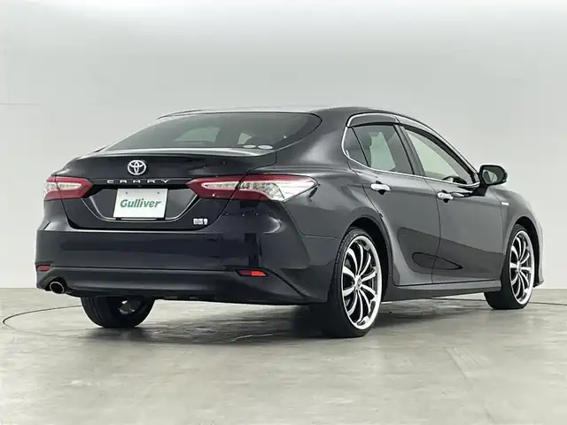 トヨタ カムリ G レザーパッケージ 福島県 2018(平30)年 7万km アティチュードブラックマイカ 純正SDナビゲーション/型式：B9108/【AM/FM/CD/DVD/SD/USB/AUX/Bluetooth/フルセグTV】/・バックカメラ/・純正ETC/衝突軽減ブレーキ/レーンキープアシスト/アダプティブクルーズコントロール/車線逸脱警報装置/電子パーキングブレーキ/・オートブレーキホールド/LEDヘッドライト/・オートライト/・フロントフォグライト/レザーシート/・運転席＋助手席パワーシート/・運転席＋助手席シートヒーター/ステアリングスイッチ/マニュアルモード付AT/社外20インチアルミホイール/電動格納ウィンカーミラー/・オートミラー/ABS/横滑り防止装置/盗難防止装置/プッシュスタート/・スマートキー