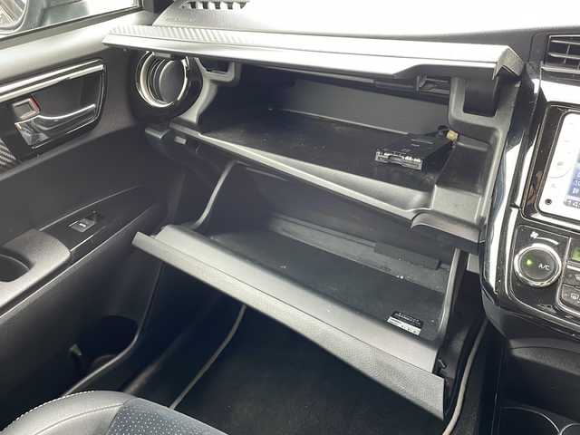 トヨタ カローラ フィールダー 1．5G エアロツアラー W×B 新潟県 2013(平25)年 15.1万km ブラック バックカメラ/冬タイヤ積載