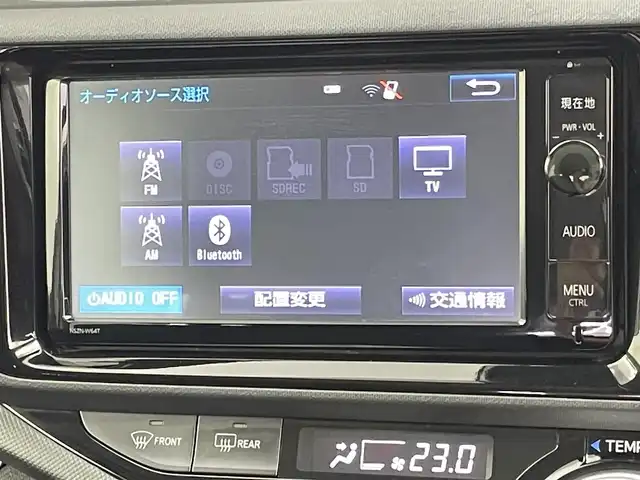 トヨタ アクア S スタイルブラック 千葉県 2016(平28)年 6.1万km ライムホワイトパールクリスタルシャイン 禁煙/セーフティセンス/純正ナビ（NSZN-W64T）/CD DVD Bluetooth　/フルセグTV/バックカメラ/レーンアシスト/横滑り防止機能/ステアリングスイッチ/ＥＴＣ/オートＬＥＤライト/オートハイビーム/電動格納ミラー/スマートキー/純正フロアマット/ドアバイザー