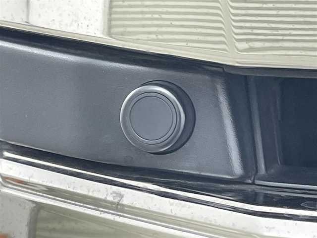 トヨタ ノア ハイブリッド Si ダブルバイビーⅢ 岡山県 2021(令3)年 5.5万km ホワイトパールクリスタルシャイン 純正SDナビ/【Bluetooth/フルセグTV】/衝突軽減ブレーキ/両側電動スライドドア/ビルトインＥＴＣ２．０/ＬＥＤヘッドライト/前席シートヒーター/クルーズコントロール/バックカメラ/オートハイビーム/社外ドライブレコーダー（前後）/踏み間違い防止/ISOFIX/後席サンシェイド/ステアリングスイッチ/チルトステアリング/シートリフター/シートバックテーブル/ウインカーミラー/ドアバイザー/スマートキー×2/取扱説明書/ナビ取扱説明書/新車保証書