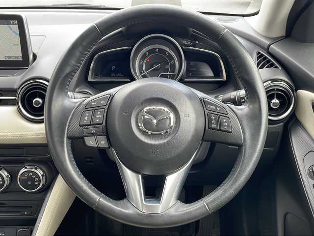 マツダ デミオ XD ツーリング Lパッケージ 青森県 2015(平27)年 8.6万km スノーフレイクホワイトパールマイカ 4WD/純正SDナビ・フルセグTV/CD・DVD・Bluetooth・SD/バックカメラ/ハーフレザーシート/ヘッドアップディスプレイ/セーフティパッケージ/衝突軽減ブレーキ/レーンキープアシスト/ハイビームコントロール/ブラインドスポットモニタリング/クルーズコントロール/パドルシフト/ETC/LEDヘッドライト/フォグランプ/純正16インチアルミ/スマートキー/プッシュスタート
