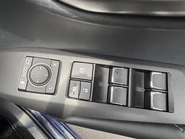 レクサス ＮＸ 300h Iパッケージ 宮城県 2018(平30)年 6.8万km グラファイトブラックガラスフレーク 登録時走行距離67570km/純正オーディオディスプレイ【TV・BT・ミラキャスト】/サンルーフ/ミラキャスト/パドルシフト/ステアリングヒーター/ETC/レザーシート/パワーシート【D席＋N席】