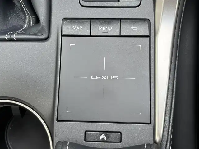 レクサス ＮＸ 300h Iパッケージ 宮城県 2018(平30)年 6.8万km グラファイトブラックガラスフレーク 登録時走行距離67570km/純正オーディオディスプレイ【TV・BT・ミラキャスト】/サンルーフ/ミラキャスト/パドルシフト/ステアリングヒーター/ETC/レザーシート/パワーシート【D席＋N席】