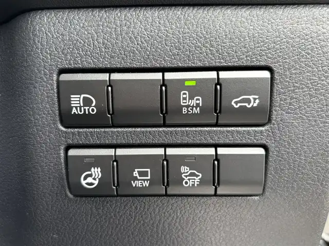 レクサス ＮＸ 300h Iパッケージ 宮城県 2018(平30)年 6.8万km グラファイトブラックガラスフレーク 登録時走行距離67570km/純正オーディオディスプレイ【TV・BT・ミラキャスト】/サンルーフ/ミラキャスト/パドルシフト/ステアリングヒーター/ETC/レザーシート/パワーシート【D席＋N席】