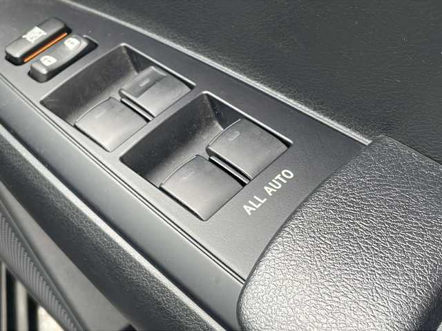 トヨタ カローラ アクシオ 1．5X 千葉県 2017(平29)年 0.7万km ブラックマイカ １オーナー　ナビＮＳＣＤ－Ｗ６６　バックカメラ　セーフティセンス　ＢＴ　ワンセグＴＶ　ＰＣＳ　ＬＤＡ　ＡＨＢ　アイドリングストップ　横滑り防止　ＩＳＯＦＩＸ　マット　バイザー 前後コーナーセンサー