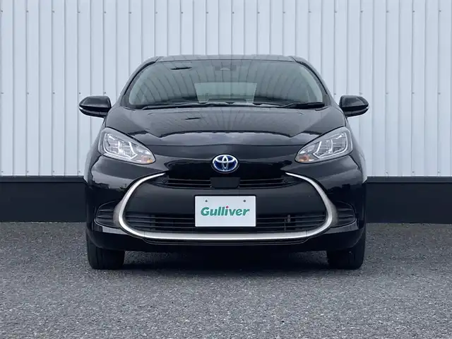 トヨタ アクア G 千葉県 2023(令5)年 1.9万km ブラックマイカ 純正メーカーOP10.5インチナビ/(フルセグTV BT FM AM)/バックカメラ/衝突被害軽減システム/車線逸脱警報/クルーズコントロール/横滑り防止装置/アイドリングストップ/LEDヘッドライト/オートライト/ウィンカーミラー/電動格納ミラー/シートリフター/プッシュスタート/スマートキー/フロアマット/ドアバイザー/スペアキー/取扱説明書/保証書