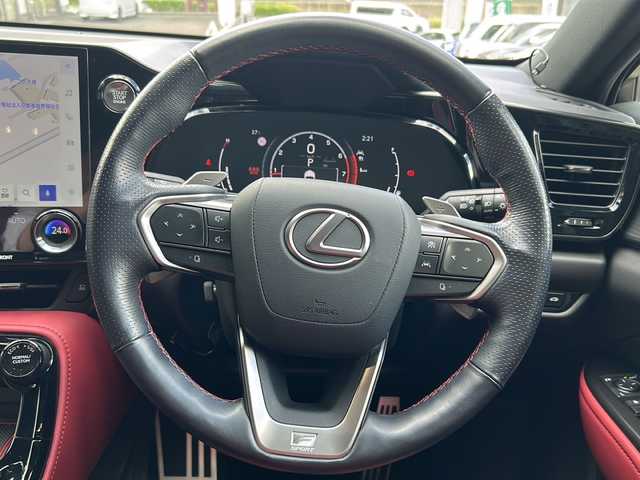 レクサス ＮＸ 350 Fスポーツ 京都府 2022(令4)年 2万km ホワイトノーヴァガラスフレーク ワンオーナー/純正ナビ/・フルセグTV/FM/AM/USB/CD/BT/バック/フロント/サイド/全周囲カメラ/パノラマSR/純正デジタルインナーミラー/レーダークルーズコントロール/衝突軽減防止/クリアランスソナー/レーンアシスト/ダウンヒルアシスト/オートライト/オートハイビーム/パワーシート/シートヒーター＆ベンチレーション/パワーバックドア/前後ドラレコ/純正オレンジキャリパー