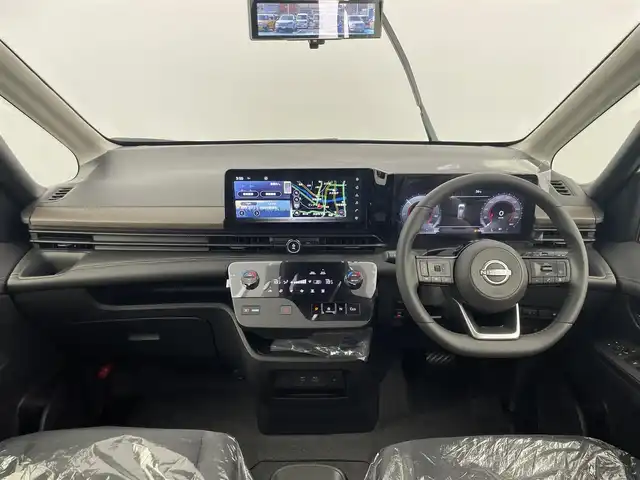 日産 セレナ e－パワー ハイウェイスター V 大分県 2025(令7)年 0.1千km パールⅡ 登録済未使用車/プロパイロット（ナビリンク機能付）/+プロパイロット緊急停止支援システム（SOSコール機能付）/+SOSコール/アラウンドビューモニター（移動物 検知機能付）/12.3型NissanConnectナビゲーション/・フルセグTV、BT対応、USB、AM/FM/・AppleCarPlay、AndroidAuto、HDMI/・AmazonAlexa/ステアリングスイッチ/後席モニター/両側電動スライドドア/ドライブレコーダー（前後セット）/インテリジェントルームミラー/ETC2.0/ワイヤレス充電器/電動パーキングブレーキ/オートホールド機能/オートライト/アダプティブLEDヘッドライト/LEDフォグ/純正16インチアルミホイール/保証書、取説、スペアキー有り