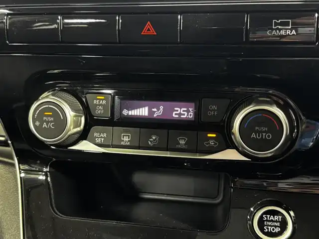 日産 セレナ ハイウェイスター V 大阪府 2021(令3)年 2.1万km ブリリアントホワイトパール ProPILOT 純正10incナビTV 360カメラ 後席モニター ETC 両側パワースライドドア 衝突軽減 レーダーC BSM クリアランスソナー リアオートエアコン ドラレコ