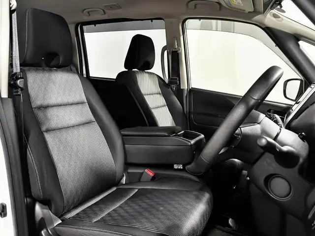 日産 セレナ ハイウェイスター V 大阪府 2021(令3)年 2.1万km ブリリアントホワイトパール ProPILOT 純正10incナビTV 360カメラ 後席モニター ETC 両側パワースライドドア 衝突軽減 レーダーC BSM クリアランスソナー リアオートエアコン ドラレコ