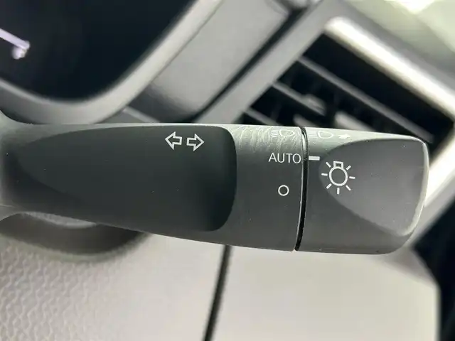 トヨタ ルーミー G－T 埼玉県 2021(令3)年 4.4万km レーザーブルークリスタルシャイン 9型ナビ 両側電動 LED ドラレコ ETC　衝突被害軽減　前後コーナーセンサー　CD　DVD　Bluetooth　フルセグ　アイドリングストップ　
