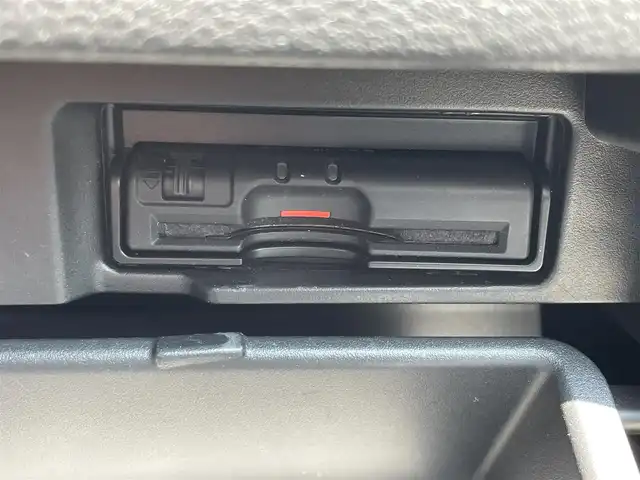 日産 セレナ ハイウェイスター プロパイロットED 愛知県 2016(平28)年 4.6万km ダイヤモンドブラック 純正9インチナビ〈MM516D-L〉/・Bluetoothオーディオ/・CD/DVD/Blu-ray/バックカメラ/純正フリップダウンモニター/ビルトインETC/プロパイロット/・レーダークルーズコントロール/・エマージェンシーブレーキ/・ステアリングアシスト/ミラー型ドラレコ/両側パワースラしイドドア/ビルトインETC/LEDヘッドライト/純正16インチAW/スタッドレス アルミSET有