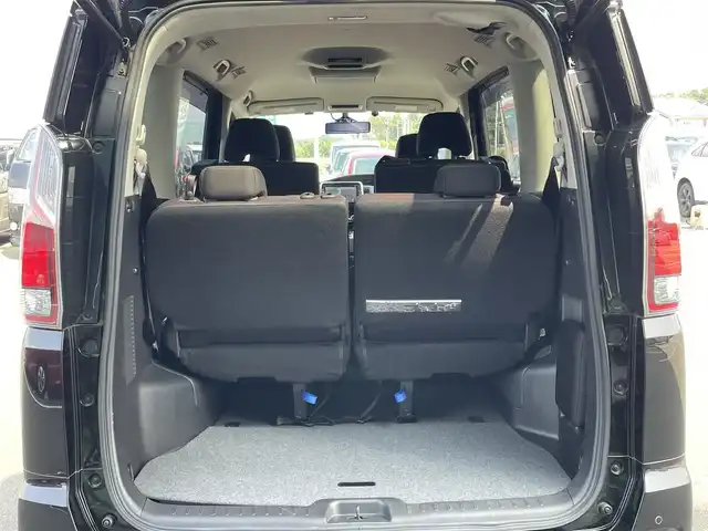 日産 セレナ ハイウェイスター プロパイロットED 愛知県 2016(平28)年 4.6万km ダイヤモンドブラック 純正9インチナビ〈MM516D-L〉/・Bluetoothオーディオ/・CD/DVD/Blu-ray/バックカメラ/純正フリップダウンモニター/ビルトインETC/プロパイロット/・レーダークルーズコントロール/・エマージェンシーブレーキ/・ステアリングアシスト/ミラー型ドラレコ/両側パワースラしイドドア/ビルトインETC/LEDヘッドライト/純正16インチAW/スタッドレス アルミSET有