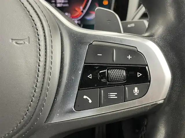 ＢＭＷ ＢＭＷ ３２０ｄ xDrive Mスポーツ 埼玉県 2021(令3)年 8.7万km アルピンホワイトⅢ インテリジェント・セーフティ/　・衝突回避・被害軽減ブレーキ/　・レーン・デパーチャー・ウォーニング/　・レーン・チェンジアリング・アシスト/　・ステアリング・サポート/純正iDriveナビ/　BT/USB/spotify/バックカメラ/４WD/前席パワーシート/D席メモリ付パワーシート/前席シートヒーター/前席オットマン/パーキングアシスト/ACC（アダプティブ・クルーズ・コントロール）/ASC（オートマチックスタビリティコントロール）/レザーシート/アイドリングストップ/純正前後ドライブレコーダー/純正ETC/エンジンスタートボタン/スマートキー/純正LEDヘッドランプ/純正フロアマット/盗難防止装置