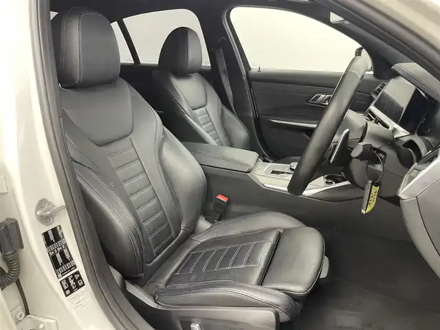 ＢＭＷ ＢＭＷ ３２０ｄ xDrive Mスポーツ 埼玉県 2021(令3)年 8.7万km アルピンホワイトⅢ インテリジェント・セーフティ/　・衝突回避・被害軽減ブレーキ/　・レーン・デパーチャー・ウォーニング/　・レーン・チェンジアリング・アシスト/　・ステアリング・サポート/純正iDriveナビ/　BT/USB/spotify/バックカメラ/４WD/前席パワーシート/D席メモリ付パワーシート/前席シートヒーター/前席オットマン/パーキングアシスト/ACC（アダプティブ・クルーズ・コントロール）/ASC（オートマチックスタビリティコントロール）/レザーシート/アイドリングストップ/純正前後ドライブレコーダー/純正ETC/エンジンスタートボタン/スマートキー/純正LEDヘッドランプ/純正フロアマット/盗難防止装置