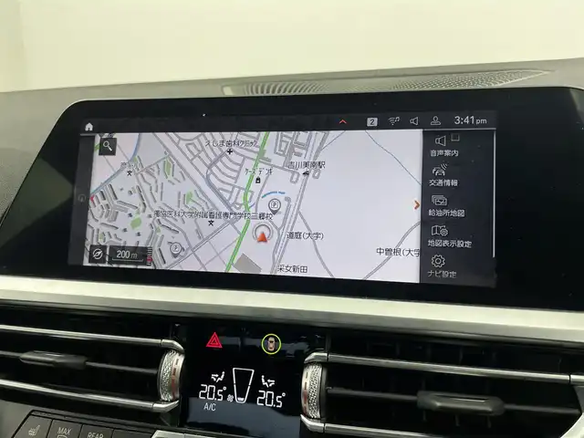 ＢＭＷ ＢＭＷ ３２０ｄ xDrive Mスポーツ 埼玉県 2021(令3)年 8.7万km アルピンホワイトⅢ インテリジェント・セーフティ/　・衝突回避・被害軽減ブレーキ/　・レーン・デパーチャー・ウォーニング/　・レーン・チェンジアリング・アシスト/　・ステアリング・サポート/純正iDriveナビ/　BT/USB/spotify/バックカメラ/４WD/前席パワーシート/D席メモリ付パワーシート/前席シートヒーター/前席オットマン/パーキングアシスト/ACC（アダプティブ・クルーズ・コントロール）/ASC（オートマチックスタビリティコントロール）/レザーシート/アイドリングストップ/純正前後ドライブレコーダー/純正ETC/エンジンスタートボタン/スマートキー/純正LEDヘッドランプ/純正フロアマット/盗難防止装置