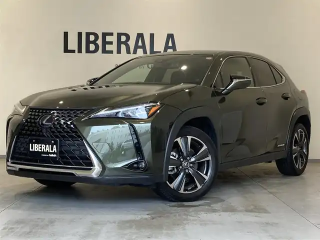 レクサス ＵＸ 250h ブラウンエディション 熊本県 2020(令2)年 1.8万km アンバークリスタルシャイン 純正ナビ/フルセグTV/Blu-ray/Bluetooth/SD/AUX/SD/バックカメラ/純正18インチアルミホイール/スマートキー/プッシュスタート/ETC2.0/前席パワーシート/シートヒーター/ハンドルヒーター/前後ドライブレコーダー/レーントレーシングアシスト/プリクラッシュセーフティ/ブラインドスポットモニター/パーキングサポートアラート/ロードサインアシスト/先行車発進告知/オートマチックハイビーム/合皮シート/パワーバックドア/LEDヘッドライト/フォグライト/【特別仕様車 “Brown Edition”】