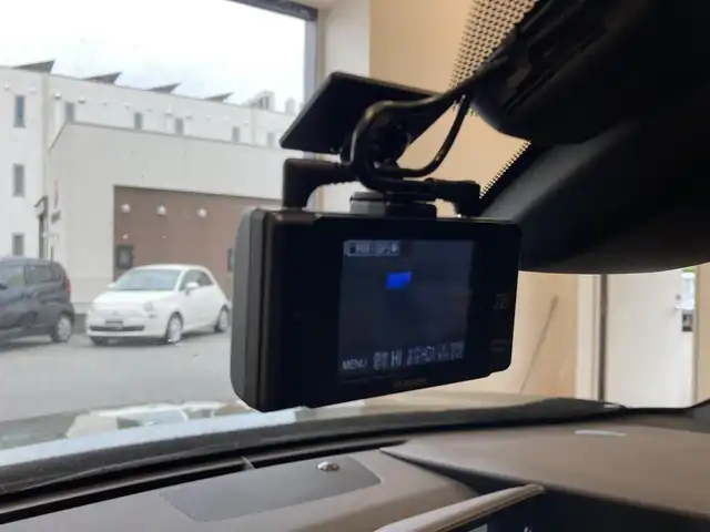レクサス ＵＸ 250h ブラウンエディション 熊本県 2020(令2)年 1.8万km アンバークリスタルシャイン 純正ナビ/フルセグTV/Blu-ray/Bluetooth/SD/AUX/SD/バックカメラ/純正18インチアルミホイール/スマートキー/プッシュスタート/ETC2.0/前席パワーシート/シートヒーター/ハンドルヒーター/前後ドライブレコーダー/レーントレーシングアシスト/プリクラッシュセーフティ/ブラインドスポットモニター/パーキングサポートアラート/ロードサインアシスト/先行車発進告知/オートマチックハイビーム/合皮シート/パワーバックドア/LEDヘッドライト/フォグライト/【特別仕様車 “Brown Edition”】
