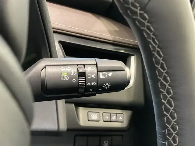 レクサス ＵＸ 250h ブラウンエディション 熊本県 2020(令2)年 1.8万km アンバークリスタルシャイン 純正ナビ/フルセグTV/Blu-ray/Bluetooth/SD/AUX/SD/バックカメラ/純正18インチアルミホイール/スマートキー/プッシュスタート/ETC2.0/前席パワーシート/シートヒーター/ハンドルヒーター/前後ドライブレコーダー/レーントレーシングアシスト/プリクラッシュセーフティ/ブラインドスポットモニター/パーキングサポートアラート/ロードサインアシスト/先行車発進告知/オートマチックハイビーム/合皮シート/パワーバックドア/LEDヘッドライト/フォグライト/【特別仕様車 “Brown Edition”】