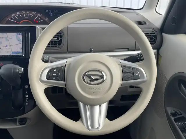 ダイハツ タント X SA Ⅲ 滋賀県 2017(平29)年 7.4万km ファイアークォーツレッドM 社外メモリナビ/(CD DVD フルセグTV Bluetooth)/バックカメラ/衝突軽減ブレーキ/片側パワースライドドア/シートヒーター/ベンチシート/アイドリングストップ/オートヘッドライト/オートマチックハイビーム/ドライブレコーダー/ETC/スマートキー/プッシュスタート/ステアリングリモコン/電動格納ミラー/ドアバイザー/純正フロアマット