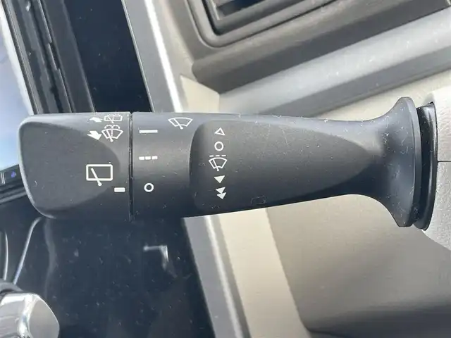 ダイハツ タント X SA Ⅲ 滋賀県 2017(平29)年 7.4万km ファイアークォーツレッドM 社外メモリナビ/(CD DVD フルセグTV Bluetooth)/バックカメラ/衝突軽減ブレーキ/片側パワースライドドア/シートヒーター/ベンチシート/アイドリングストップ/オートヘッドライト/オートマチックハイビーム/ドライブレコーダー/ETC/スマートキー/プッシュスタート/ステアリングリモコン/電動格納ミラー/ドアバイザー/純正フロアマット