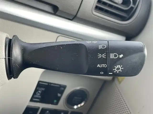 ダイハツ タント X SA Ⅲ 滋賀県 2017(平29)年 7.4万km ファイアークォーツレッドM 社外メモリナビ/(CD DVD フルセグTV Bluetooth)/バックカメラ/衝突軽減ブレーキ/片側パワースライドドア/シートヒーター/ベンチシート/アイドリングストップ/オートヘッドライト/オートマチックハイビーム/ドライブレコーダー/ETC/スマートキー/プッシュスタート/ステアリングリモコン/電動格納ミラー/ドアバイザー/純正フロアマット