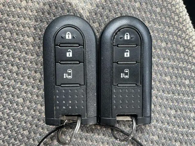 ダイハツ タント X SA Ⅲ 滋賀県 2017(平29)年 7.4万km ファイアークォーツレッドM 社外メモリナビ/(CD DVD フルセグTV Bluetooth)/バックカメラ/衝突軽減ブレーキ/片側パワースライドドア/シートヒーター/ベンチシート/アイドリングストップ/オートヘッドライト/オートマチックハイビーム/ドライブレコーダー/ETC/スマートキー/プッシュスタート/ステアリングリモコン/電動格納ミラー/ドアバイザー/純正フロアマット