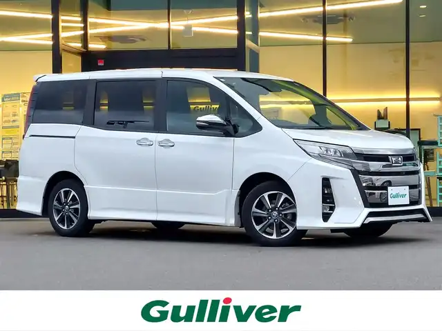 トヨタ ノア Si ダブルバイビーⅢ 東京都 2020(令2)年 3.4万km ホワイトパールクリスタルシャイン 社外９インチナビ（AM/FM/CD/DVD/フルセグ/Bluetooth/Applecarplay/）/HDMI/クルーズコントロール/両側パワースライドドア/トヨタセーフティセンス/レーンキープアシスト/オートハイビーム/ビルトインETC/前後ドライブレコーダー/社外後席モニター/デュアルオートエアコン/社外レーダー/後席サンシェード/オートハイビーム/ステアリングリモコン