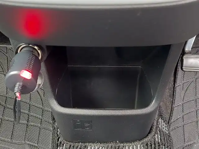 ダイハツ ムーヴ カスタム X ハイパー SA 東京都 2015(平27)年 6.3万km パールホワイトⅢ 社外ナビ/Bluetooth/純正アルミホイール/ETC/ドライブレコーダー/ラバーマット/LEDヘッドライト/フルセグテレビ/フロントフォグランプ/アイドリングストップ/衝突軽減ブレーキ/横滑り防止装置