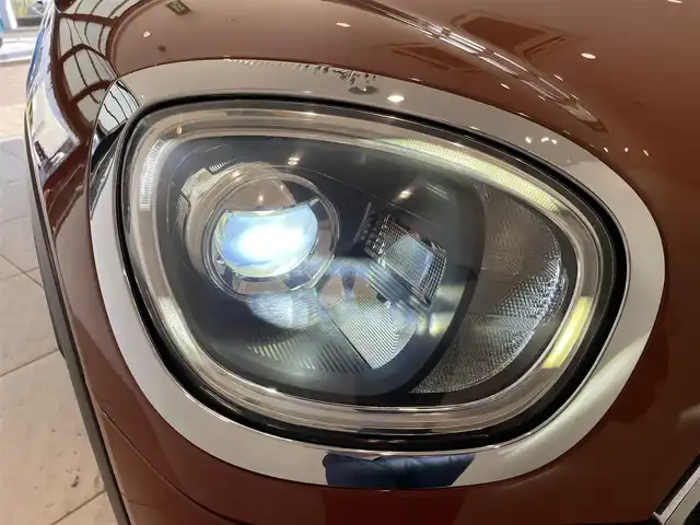 ＭＩＮＩ ミニ クロスオーバー クーパー D 愛知県 2019(平31)年 5.8万km チェスナットブラウン ペッパーＰＫＧ　/コンフォートアクセス　/アダプティブクルーズコントロール　/純正ナビ　/Ｂｌｕｅｔｏｏｔｈ　/バックカメラ　/パークディスタンスコントロール　/ドライブレコーダー　/ＥＴＣ　/パワーバックドア/プッシュスタート/アイドリングストップ