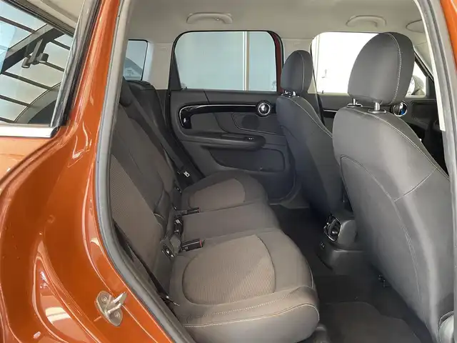 ＭＩＮＩ ミニ クロスオーバー クーパー D 愛知県 2019(平31)年 5.8万km チェスナットブラウン ペッパーＰＫＧ　/コンフォートアクセス　/アダプティブクルーズコントロール　/純正ナビ　/Ｂｌｕｅｔｏｏｔｈ　/バックカメラ　/パークディスタンスコントロール　/ドライブレコーダー　/ＥＴＣ　/パワーバックドア/プッシュスタート/アイドリングストップ