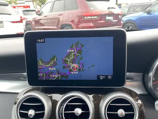 メルセデス・ベンツ Ｃ２００ ステーションワゴンアバンギャルド 福岡県 2015(平27)年 6.2万km オブシディアンブラック ・アダプティブクルーズコントロール/・純正ナビ／ＢＴ／ＵＳＢ/・バックカメラ/・ハーフレザーシート／シートヒーター/・フルセグＴＶ/・ＥＴＣ/・純正１７ＡＷ/・ＬＥＤライト/・パワーバックドア