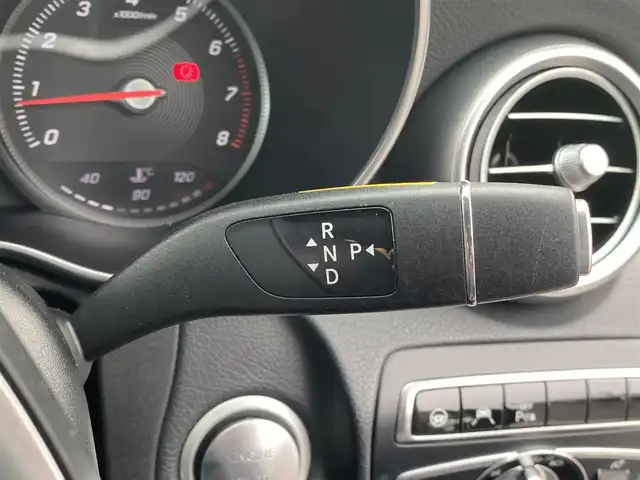 メルセデス・ベンツ Ｃ２００ ステーションワゴンアバンギャルド 福岡県 2015(平27)年 6.2万km オブシディアンブラック ・アダプティブクルーズコントロール/・純正ナビ／ＢＴ／ＵＳＢ/・バックカメラ/・ハーフレザーシート／シートヒーター/・フルセグＴＶ/・ＥＴＣ/・純正１７ＡＷ/・ＬＥＤライト/・パワーバックドア