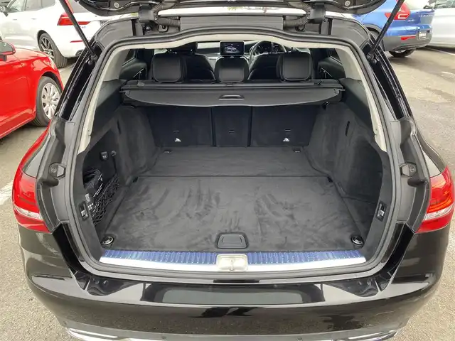 メルセデス・ベンツ Ｃ２００ ステーションワゴンアバンギャルド 福岡県 2015(平27)年 6.2万km オブシディアンブラック ・アダプティブクルーズコントロール/・純正ナビ／ＢＴ／ＵＳＢ/・バックカメラ/・ハーフレザーシート／シートヒーター/・フルセグＴＶ/・ＥＴＣ/・純正１７ＡＷ/・ＬＥＤライト/・パワーバックドア