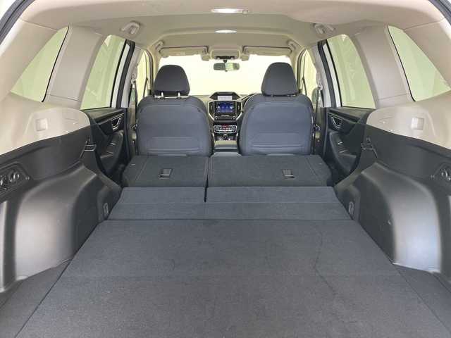 スバル フォレスター ハイブリッド アドバンス 愛知県 2019(令1)年 6.1万km WRブルーパール アイサイト/純正8型ナビ/レーダークルーズコントロール/バックカメラ/パワーシート/コーナーセンサー/純正アルミホイール/ルーフレール/４WD/LEDヘッドライト/パドルシフト/ステアリングヒーター/ブラインドスポットモニター/ETC/衝突軽減システム/フルセグ/CD DVD/Bluetooth/ステアリングスイッチ/スマートキー/プッシュスタート