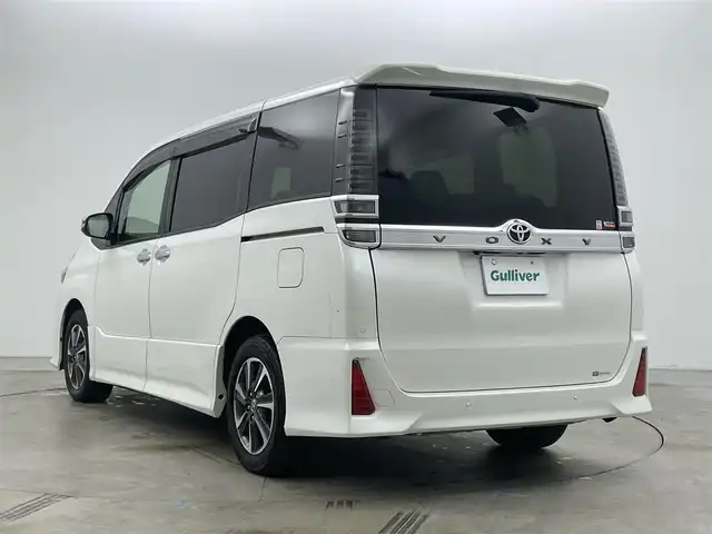 トヨタ ヴォクシー ZS 煌Ⅲ 岡山県 2021(令3)年 3.7万km ホワイトパールクリスタルシャイン アルパインナビ/７WNX/（CD/DVD/TV/BT)/アルパイン10.1インチ後席モニター/バックカメラ/両側パワースライドドア/クルーズコントロール/ビルトインETC/LEDヘッドライト/フォグランプ/オートライト/ハーフレザーシート/前後ドライブレコーダー