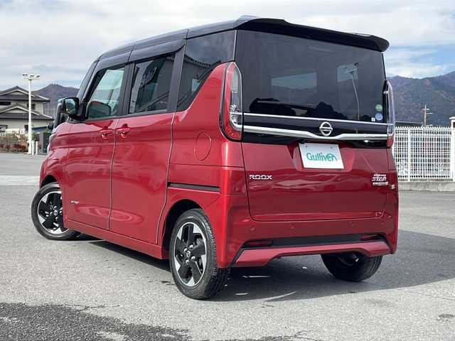 日産 ルークス HWS X プロパイロットED 山梨県 2020(令2)年 2.7万km スパークリングレッド/ブラック 純正SDナビ（MM320D-L）/ＣＤ/ＤＶＤ/ＢＴ/フルセグテレビ/衝突軽減ブレーキ/コーナーセンサー/全方位カメラ/アイドリングストップ/クルーズコントロール/プッシュスタート/両側パワースライドドア/ETC/純正LEDヘッドライト