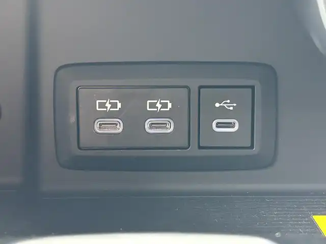 トヨタ ハリアー ハイブリッド Z レザーパッケージ 福島県 2023(令5)年 2.4万km プラチナホワイトパールマイカ モデリスタエアロ(F・S・R)/調光パノラマルーフ/JBLプレミアムサウンドシステム/Toyota Safety Sense/レーダークルーズコントロール/プリクラッシュセーフティ/ドライバー異常時対応システム/レーンキープアシスト/アダプティブハイビームシステム/純正ナビゲーション/【フルセグTV/FM・AM/BT】/ヘッドアップディスプレイ/アラウンドビューモニター/DN席パワーシート/DN席シートヒーター/ステアリングジーター/エンブレムマーク付ドアミラー足元照明/パワーバックドア/革巻きステアリング/ステアリングスイッチ/ETC/USB/スマートキー/プッシュスタート