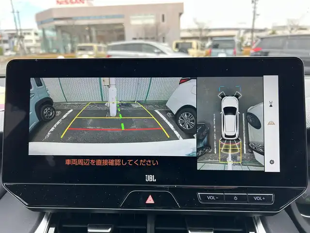 トヨタ ハリアー ハイブリッド Z レザーパッケージ 福島県 2023(令5)年 2.4万km プラチナホワイトパールマイカ モデリスタエアロ(F・S・R)/調光パノラマルーフ/JBLプレミアムサウンドシステム/Toyota Safety Sense/レーダークルーズコントロール/プリクラッシュセーフティ/ドライバー異常時対応システム/レーンキープアシスト/アダプティブハイビームシステム/純正ナビゲーション/【フルセグTV/FM・AM/BT】/ヘッドアップディスプレイ/アラウンドビューモニター/DN席パワーシート/DN席シートヒーター/ステアリングジーター/エンブレムマーク付ドアミラー足元照明/パワーバックドア/革巻きステアリング/ステアリングスイッチ/ETC/USB/スマートキー/プッシュスタート