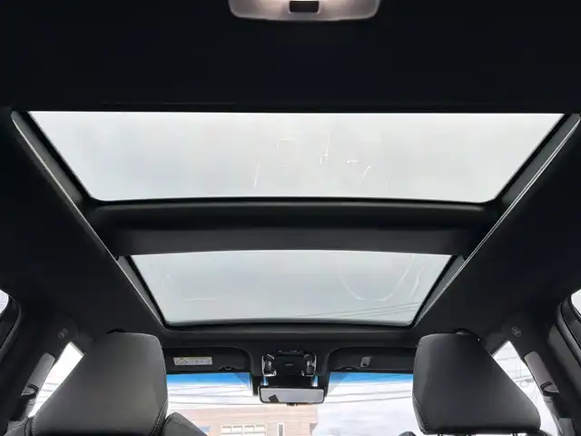 トヨタ ハリアー ハイブリッド Z レザーパッケージ 福島県 2023(令5)年 2.4万km プラチナホワイトパールマイカ モデリスタエアロ(F・S・R)/調光パノラマルーフ/JBLプレミアムサウンドシステム/Toyota Safety Sense/レーダークルーズコントロール/プリクラッシュセーフティ/ドライバー異常時対応システム/レーンキープアシスト/アダプティブハイビームシステム/純正ナビゲーション/【フルセグTV/FM・AM/BT】/ヘッドアップディスプレイ/アラウンドビューモニター/DN席パワーシート/DN席シートヒーター/ステアリングジーター/エンブレムマーク付ドアミラー足元照明/パワーバックドア/革巻きステアリング/ステアリングスイッチ/ETC/USB/スマートキー/プッシュスタート