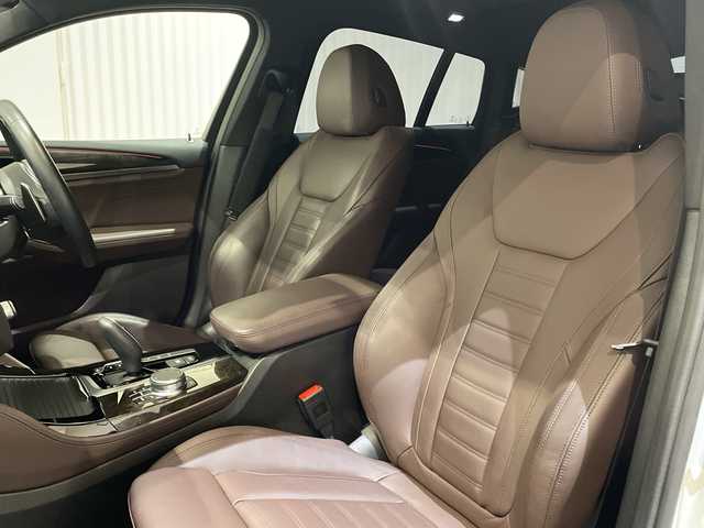 ＢＭＷ Ｘ４ xDrive 30i Mスポーツ 新潟県 2019(平31)年 4.3万km 白 電動パノラマ・ガラス・サンルーフ/BMWライブ・コックピット/ー 12.3インチ マルチ・ディスプレイ・メーター・パネル/ー 10.25インチワイド・コントロール・ディスプレイ/ー HDDナビゲーション・システム/パーキングアシストプラス/ー PDC／パーク・ディスタンス・コントロール/ー パーキング・アシスト/ートップ・ビュー+3Dビュー/ー サイド・ビュー・カメラ/ー リヤ・ビュー・カメラ/ドライビングアシストプラス/ー ACC／アクティブ・クルーズ・コントロール/ー ステアリング&レーン・コントロール・アシスト/ー レーン・ディパーチャー・ウォーニング/ー レーン・チェンジ・ウォーニング/ー アクティブ・サイド・コリジョン・プロテクション/ー 前車接近警告機能/ー 衝突回避・被害軽減ブレーキ/ー 事故回避アシスト/ー 後車衝突警告機能/ー クロストラフィックウォーニング/BMWヘッドアップ・ディスプレイ/パワーシート/ミラー一体型ETC